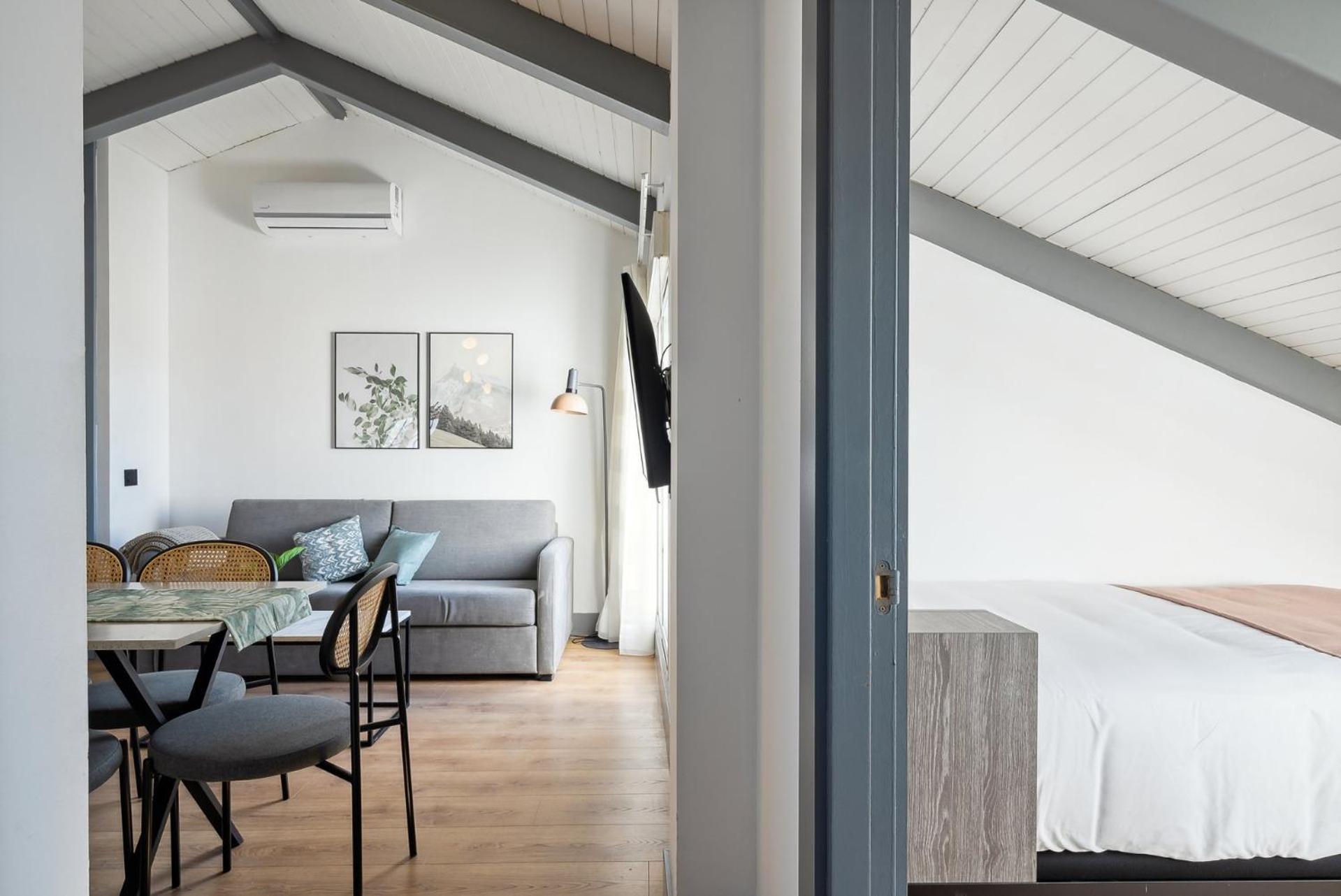 Limehome Madrid Calle De Santa Ana - Estancia Temporal Εξωτερικό φωτογραφία