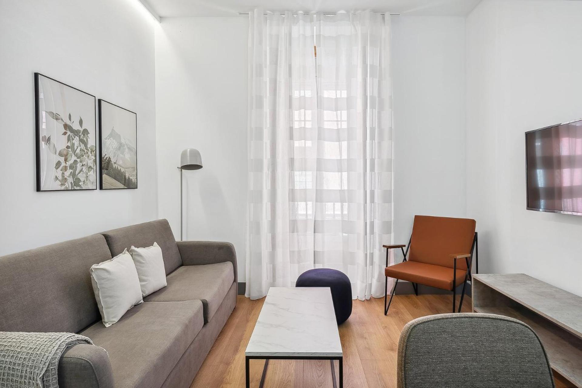 Limehome Madrid Calle De Santa Ana - Estancia Temporal Εξωτερικό φωτογραφία