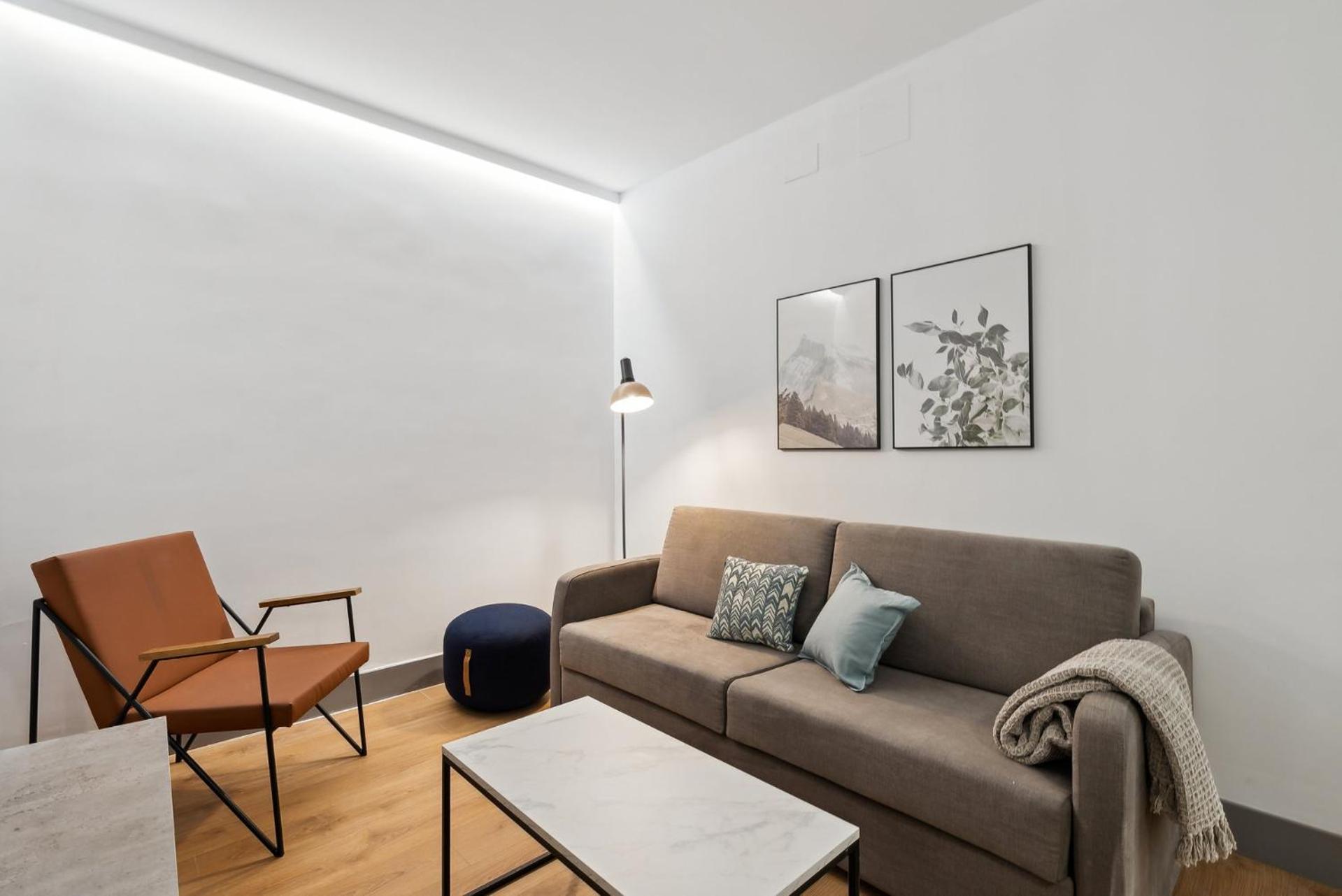 Limehome Madrid Calle De Santa Ana - Estancia Temporal Εξωτερικό φωτογραφία