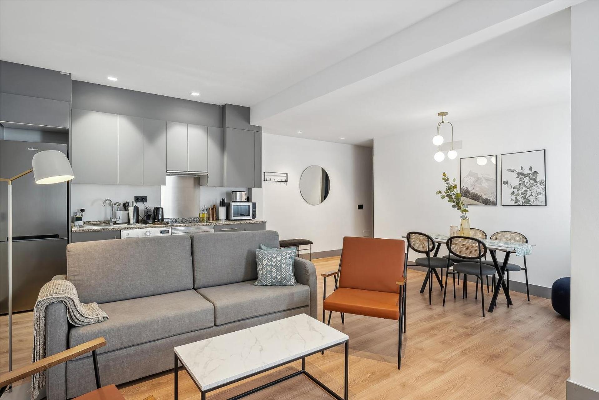 Limehome Madrid Calle De Santa Ana - Estancia Temporal Εξωτερικό φωτογραφία