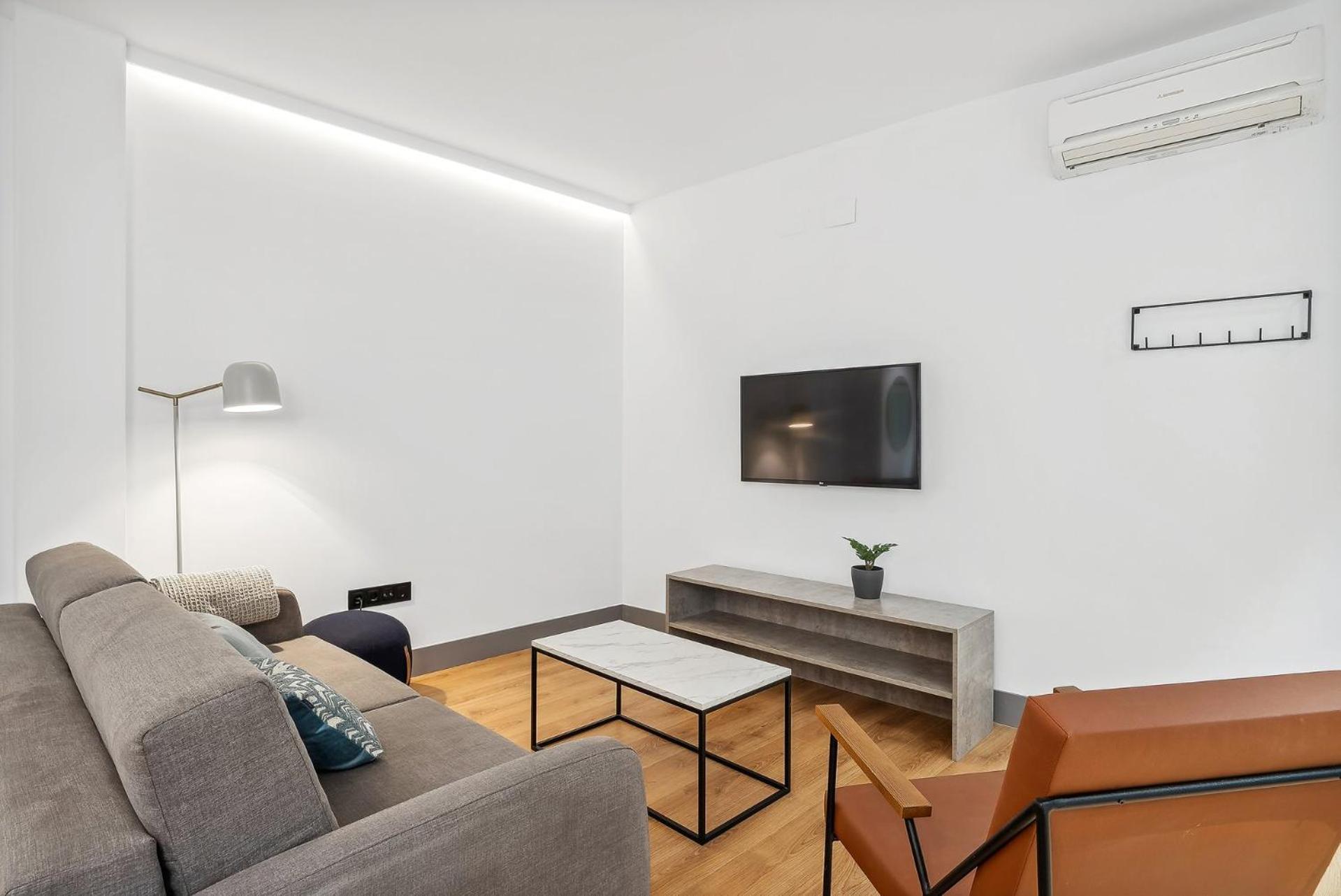 Limehome Madrid Calle De Santa Ana - Estancia Temporal Εξωτερικό φωτογραφία
