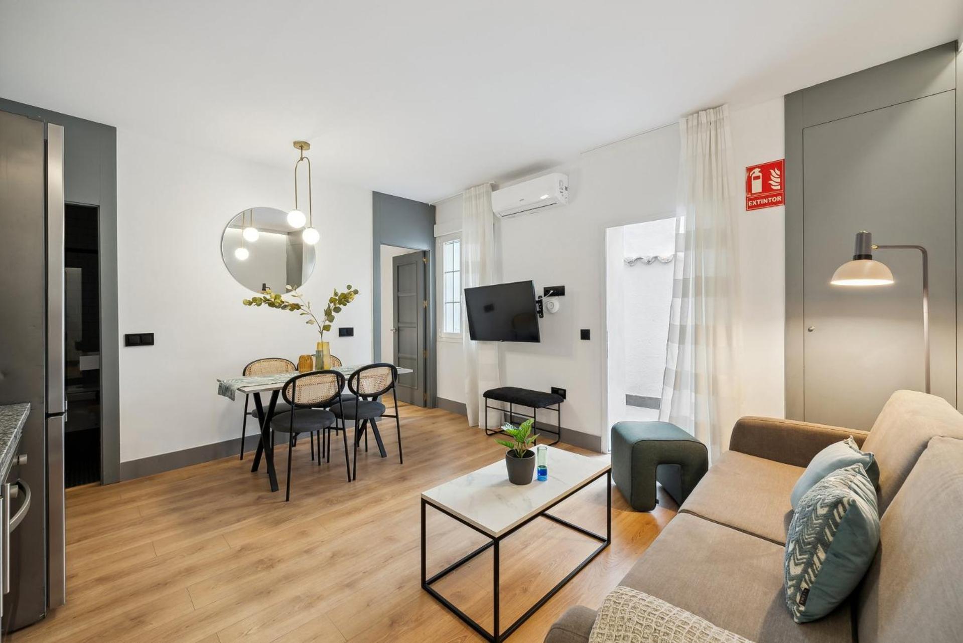 Limehome Madrid Calle De Santa Ana - Estancia Temporal Εξωτερικό φωτογραφία